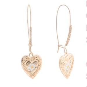 Betsey Johnson Heart Drop Earrings Gold Plated Daisy Crystal Vintage Style NWT